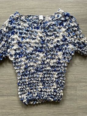 Blue & White Floral Satin Popcorn Top